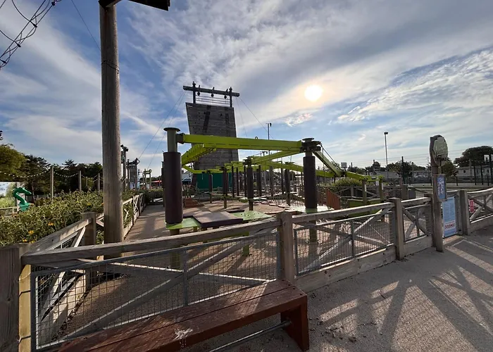 Hafan Y Mor Park 3-Bed Caravan Sleeps 8 Pets Ok
